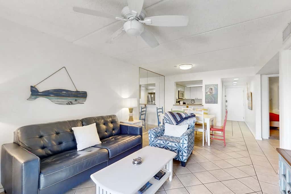 St Aug Ocean and Racquet 2103