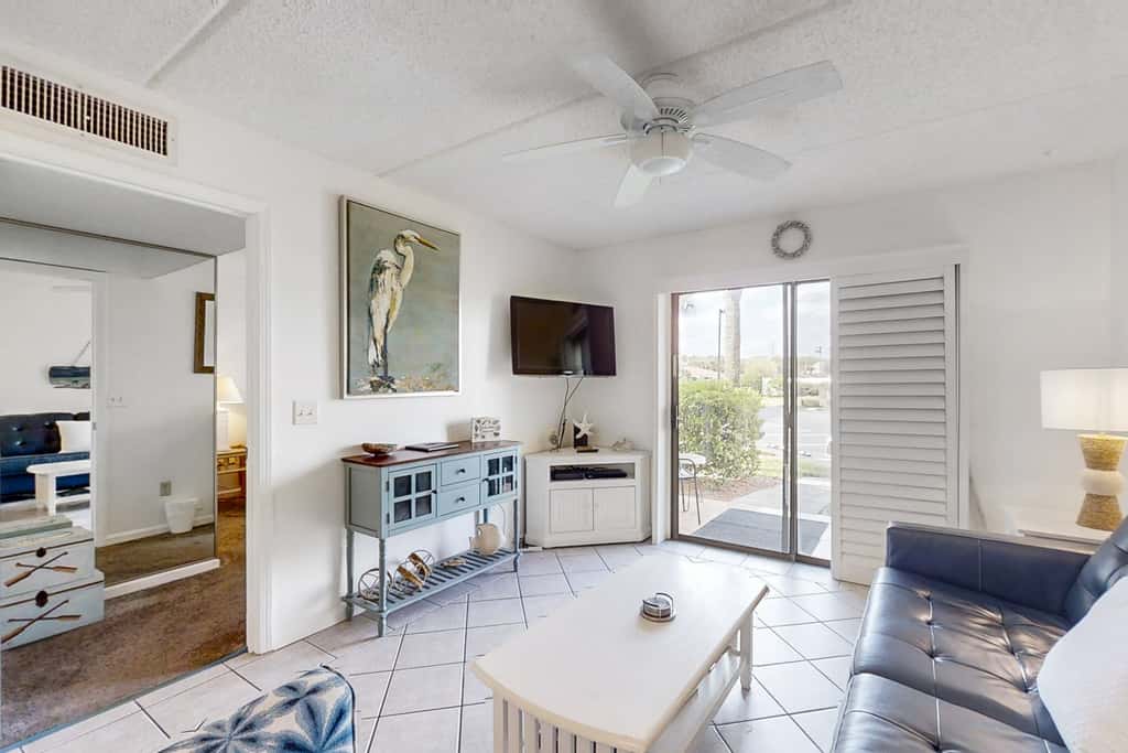 St Aug Ocean and Racquet 2103