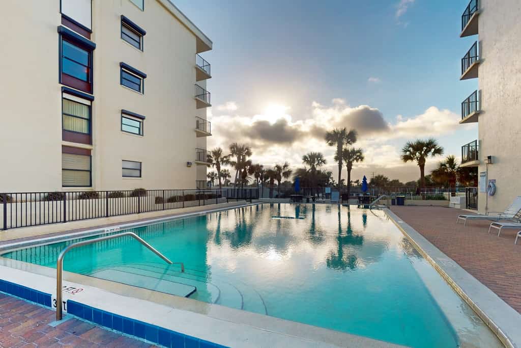 First floor oceanfront condo with beach access and tennis courts