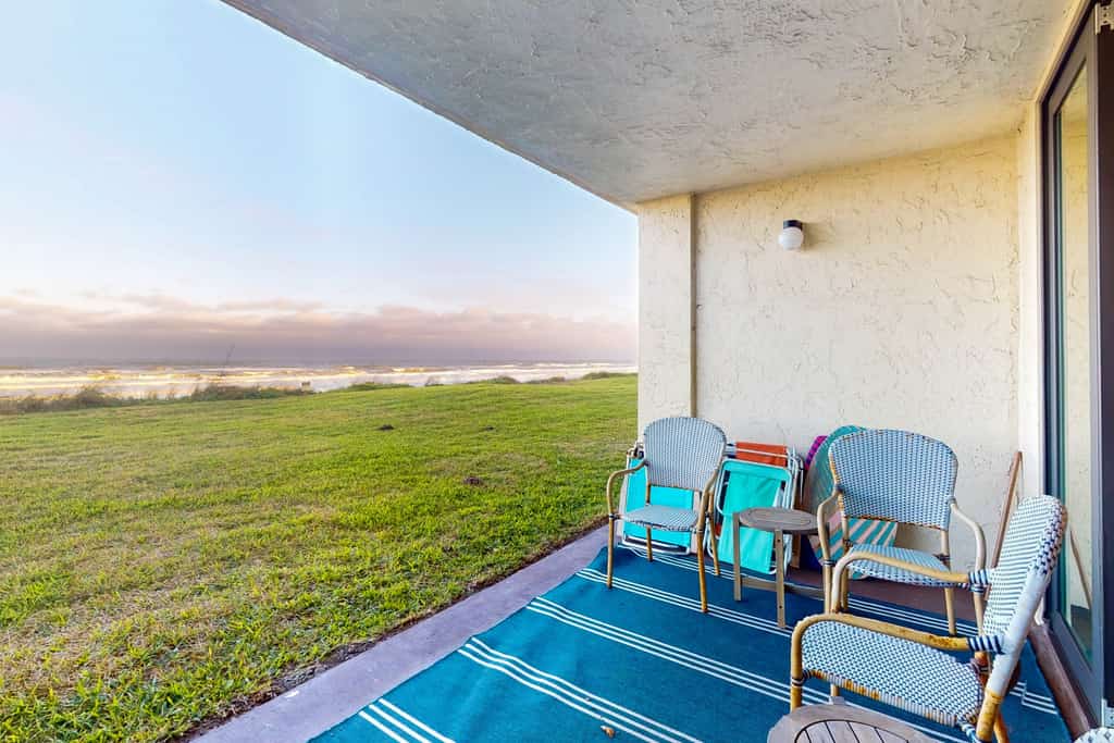 First floor oceanfront condo with beach access and tennis courts