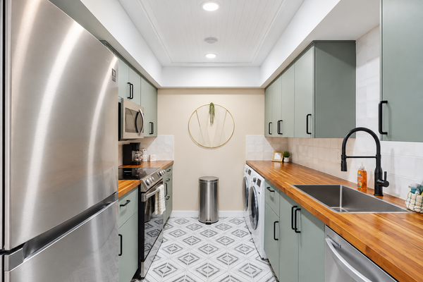 Spacious condo with 2 private balconies, beach access and pool