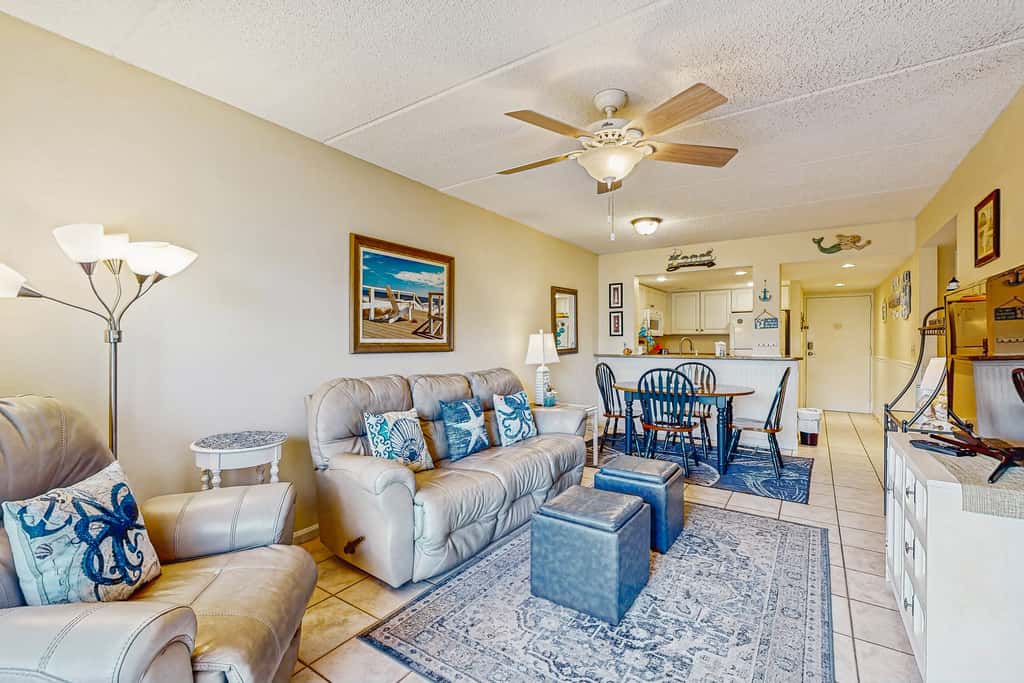 St Aug Ocean and Racquet 3114