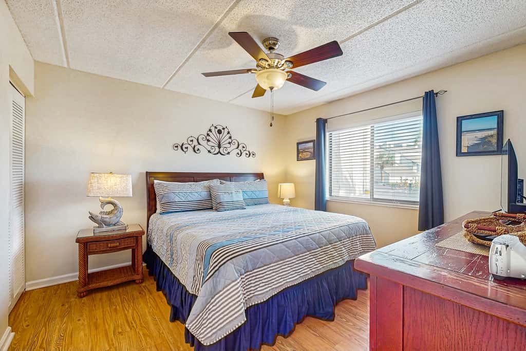 St Aug Ocean and Racquet 3114