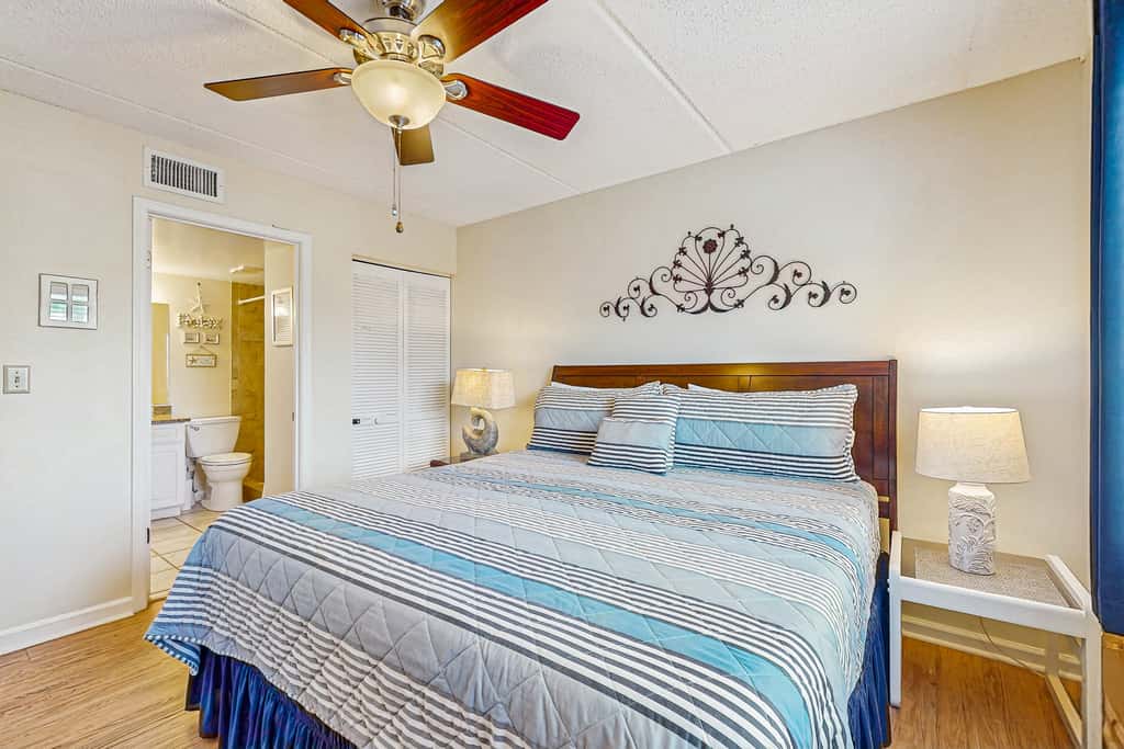 St Aug Ocean and Racquet 3114