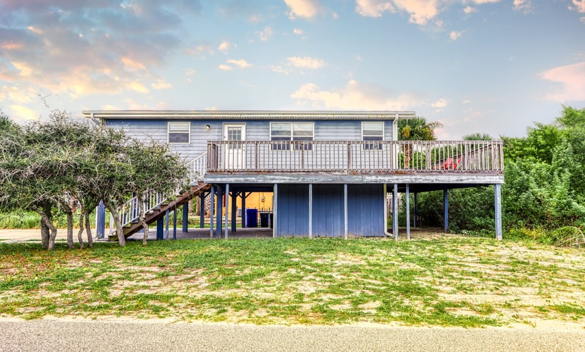 Dog-Friendly Home with Beach Access & Deck - Snowbirds Welcome