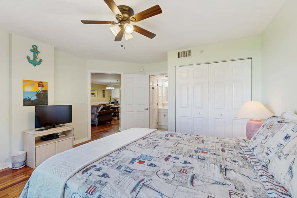 Ocean Village L15