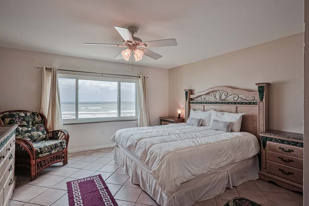 Four Winds Oceanfront Condo