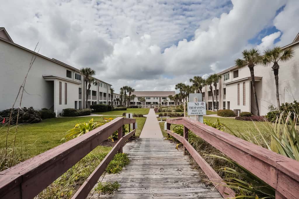 Four Winds Oceanfront Condo
