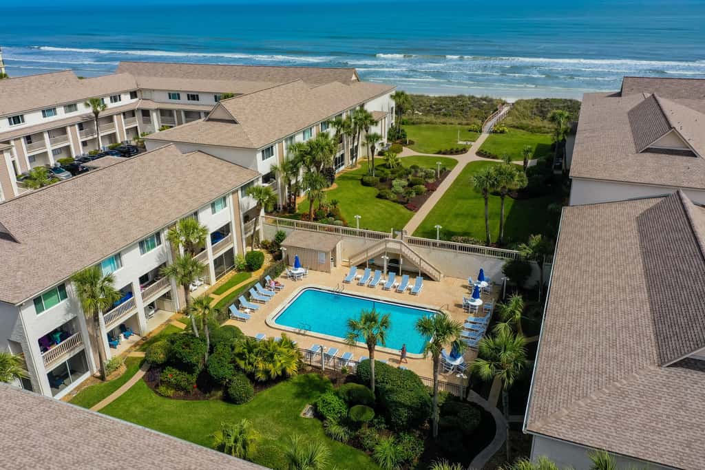 Four Winds Oceanfront Condo