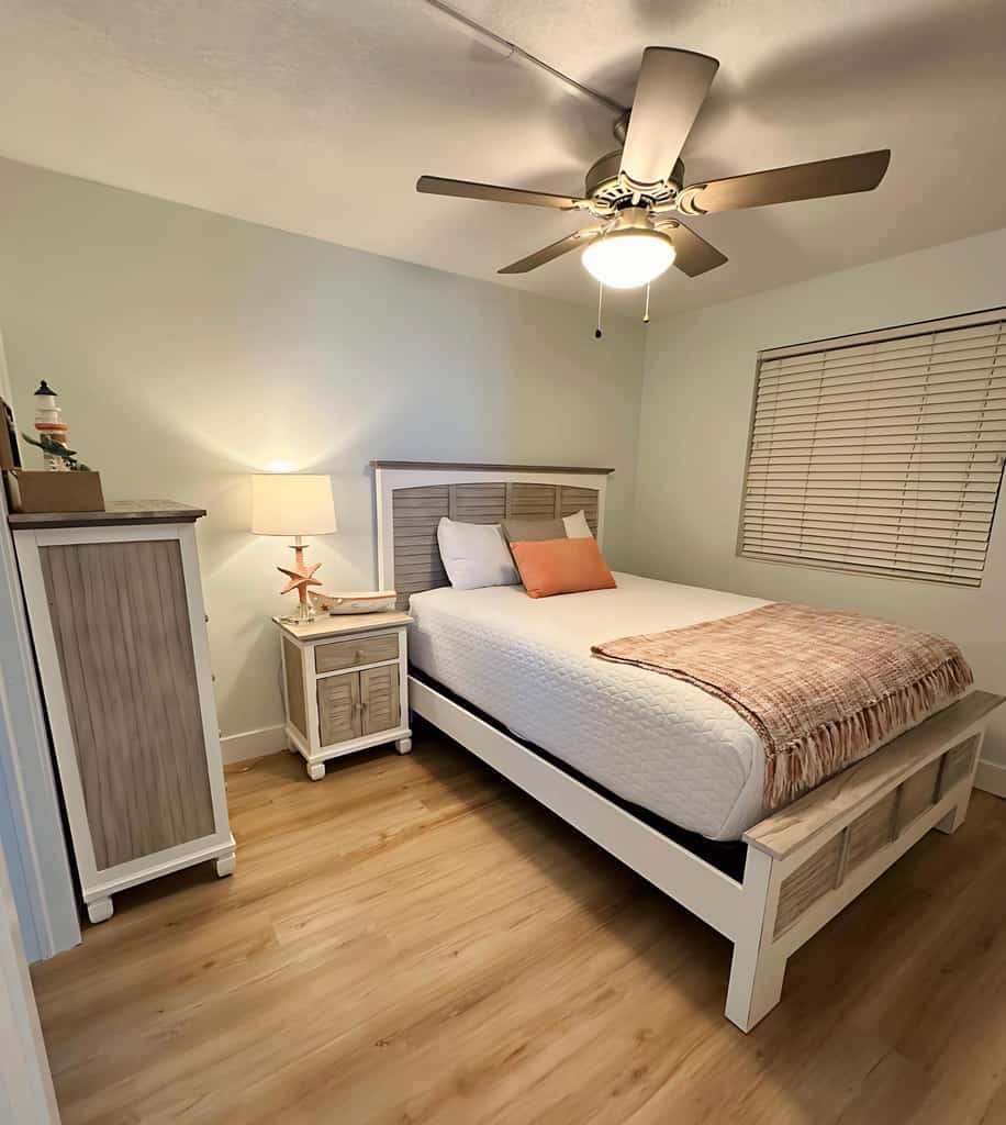 Beachside Condo - Oceanfront, Pool & Steps to Flagler