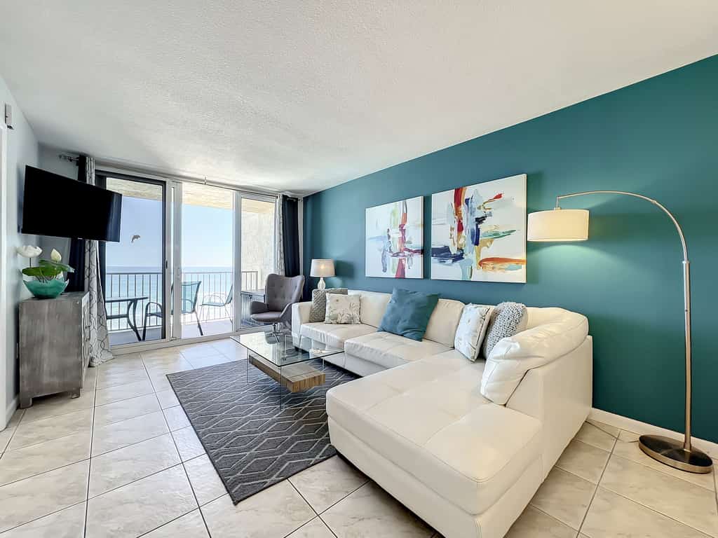 Updated 2BR beachfront condo with balcony + pool