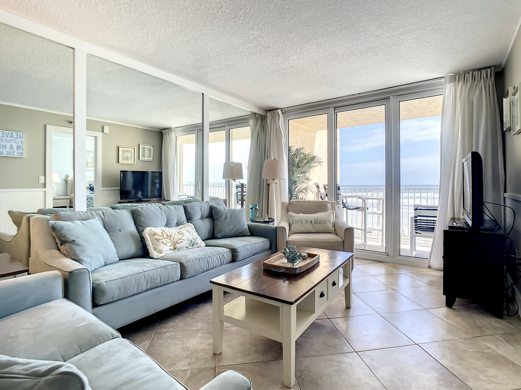 Oceania Beach Club 205