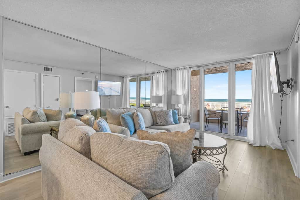 Updated Ground Floor OceanFront Condo, Walk to Flagler Ave