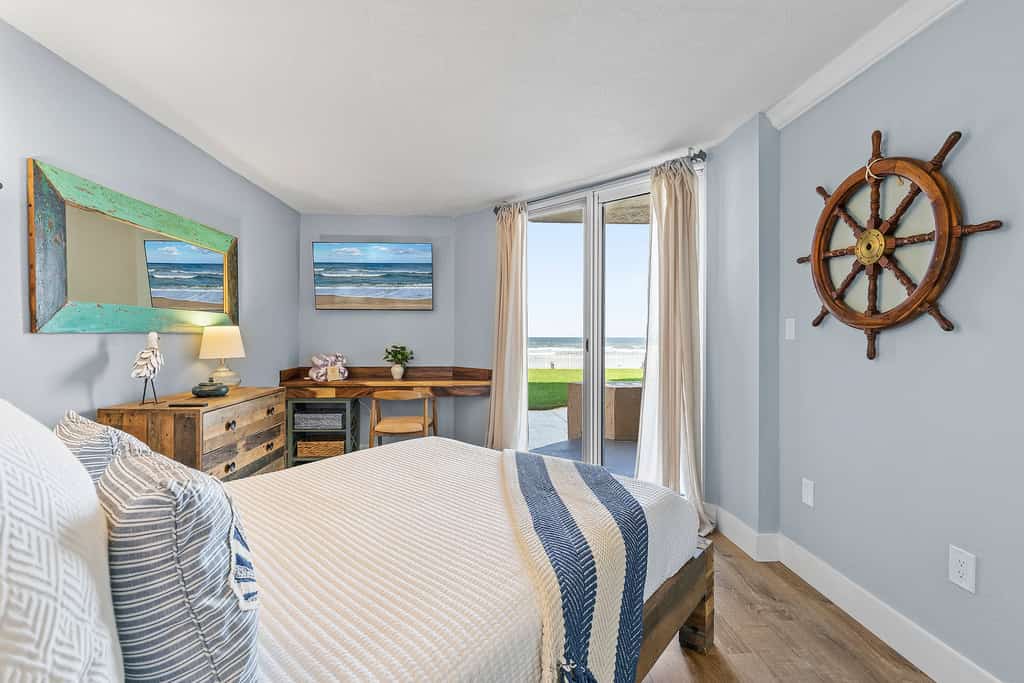 Oceanfront Condo at Oceania Beach Club - Pool, Balcony, Sleeps 6, Walk to Flagler Ave!