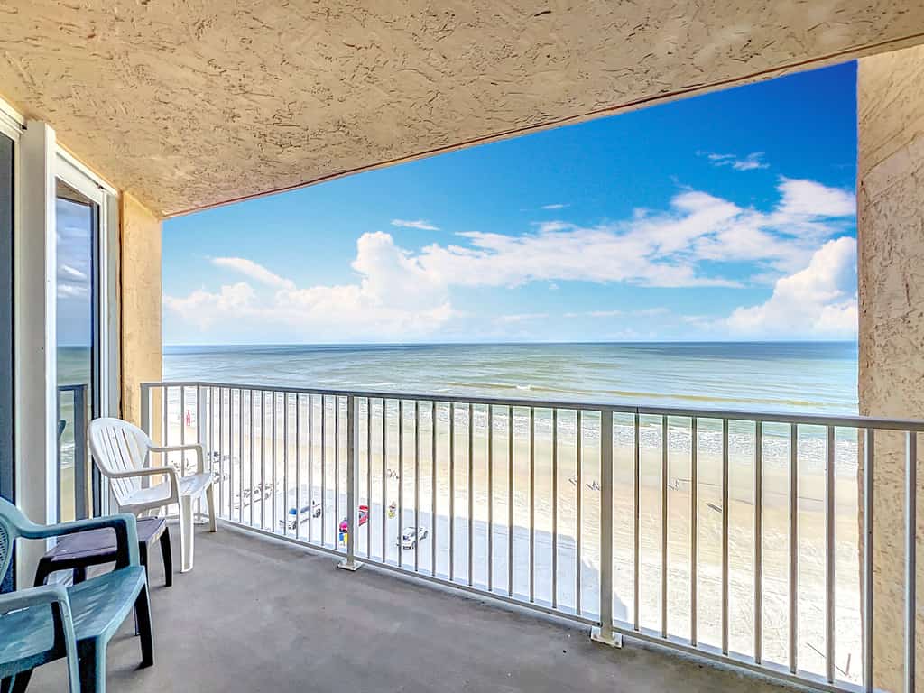 Ideal Family Friendly Beach Vacay.  Beachfront & Steps to Flagler Ave