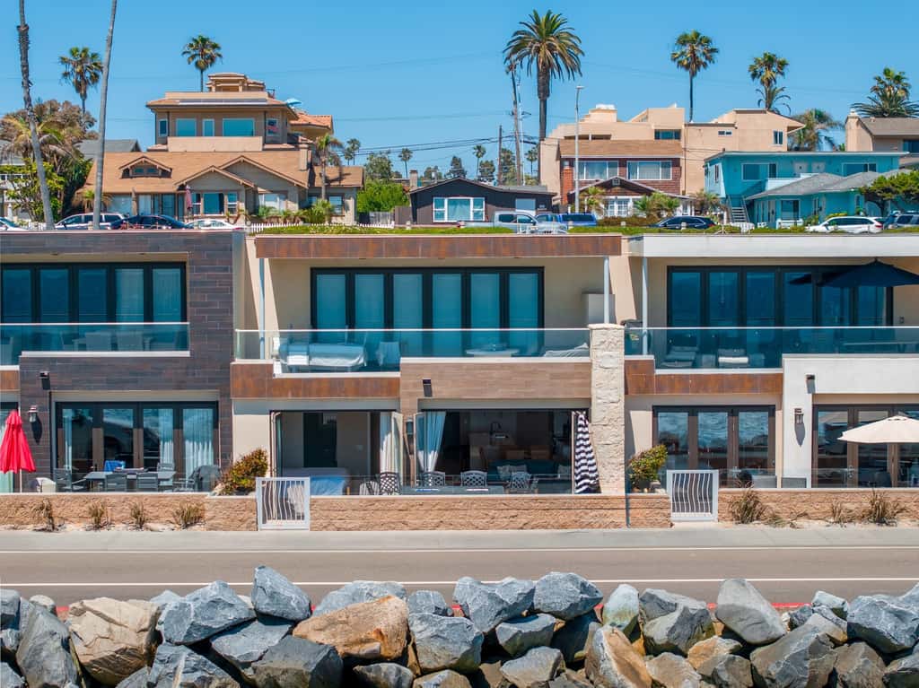 Oceanside Oasis Oceanfront Luxury 700S-103