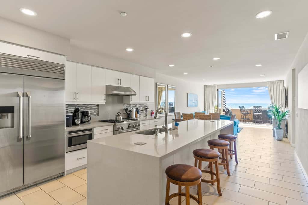 Oceanside Oasis Oceanfront Luxury 700S-103