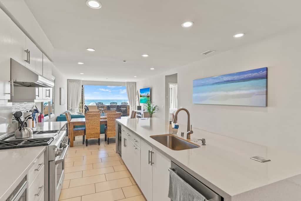 Oceanside Oasis Oceanfront Luxury 700S-103