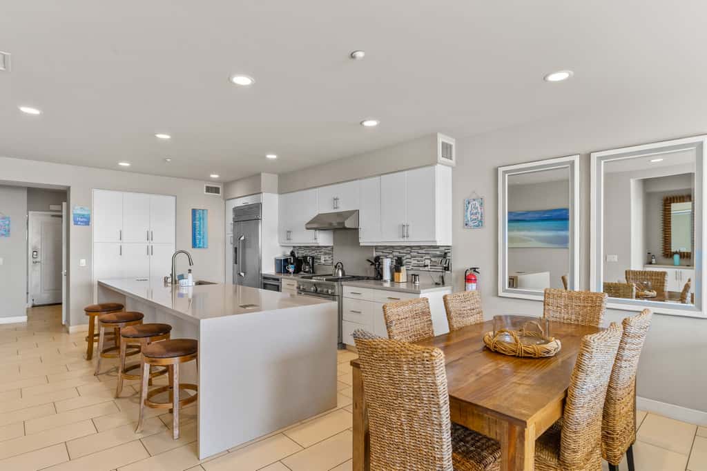 Oceanside Oasis Oceanfront Luxury 700S-103