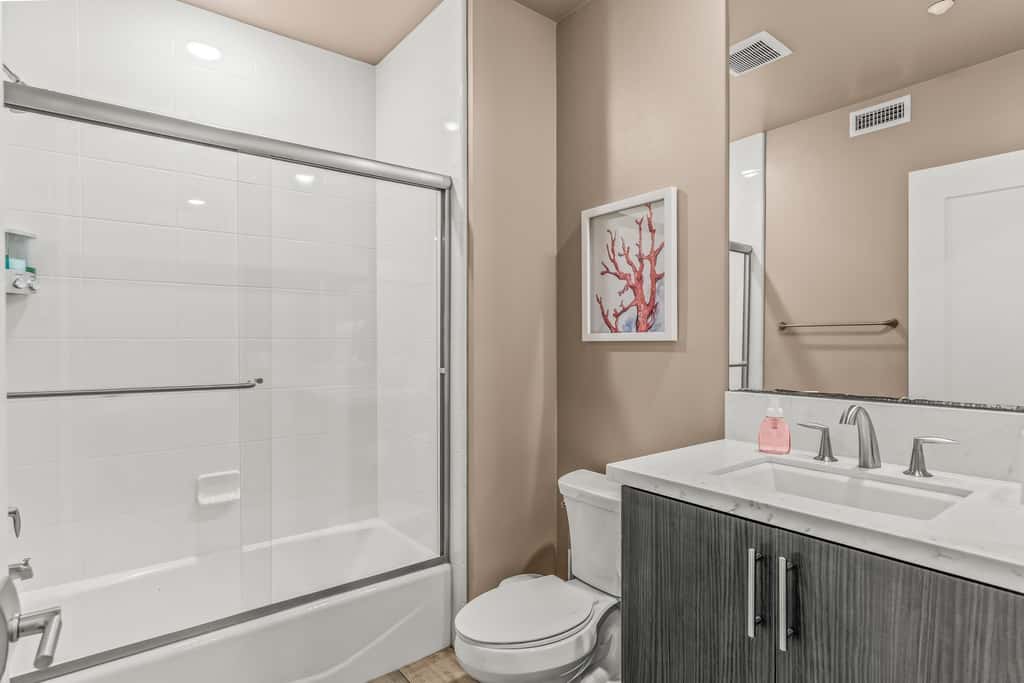 Oceanside Escape - Oceanfront - 700S-102