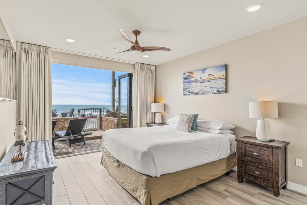Oceanside Escape - Oceanfront - 700S-102