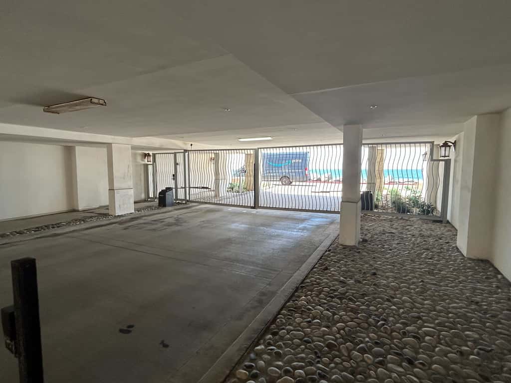 Oceanside Escape - Oceanfront - 700S-102