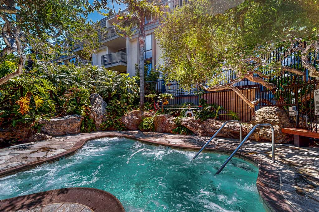 Breakwater Escape A 200