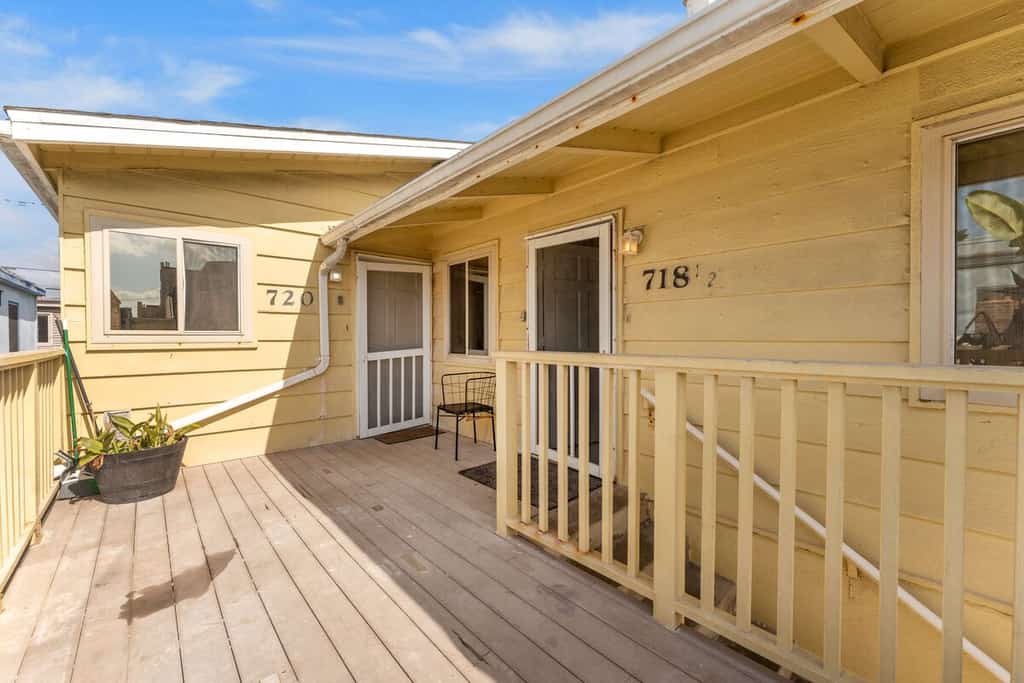 Mimi's & Nana's Beach House