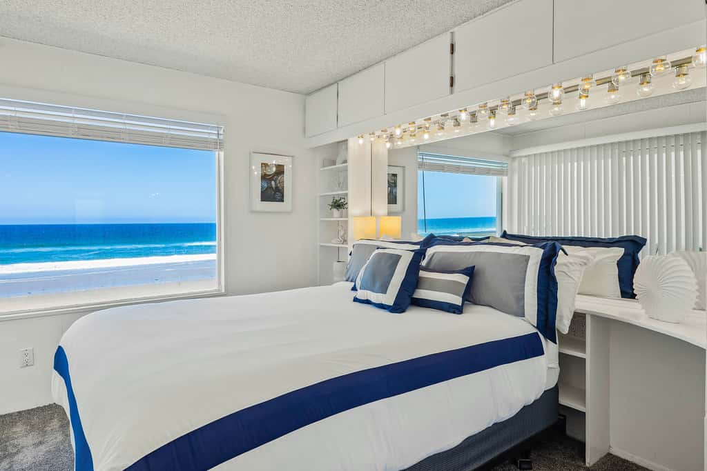 Shoreline Hideaway