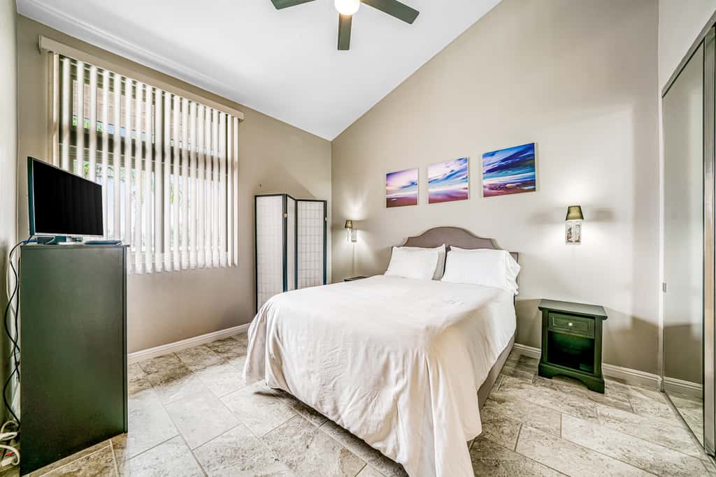 Whitewater Village Charm - 30 Night Minimum