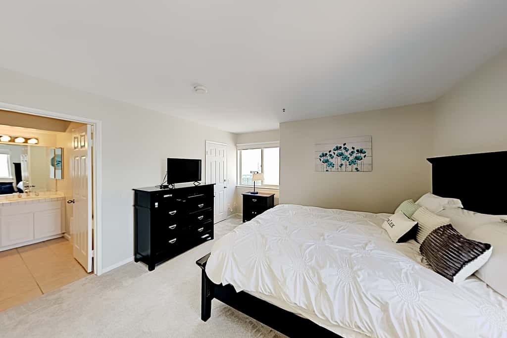 Imperial Beach Club Unit 303