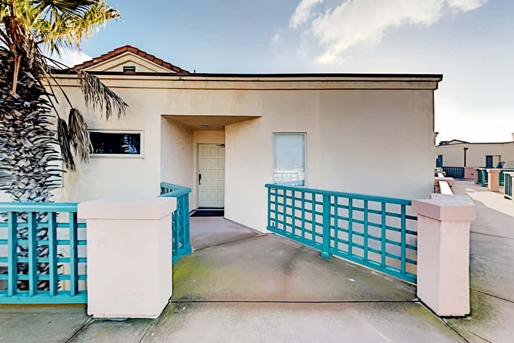 Imperial Beach Club Unit 303