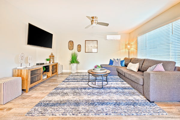 New Tremont Modern Beach