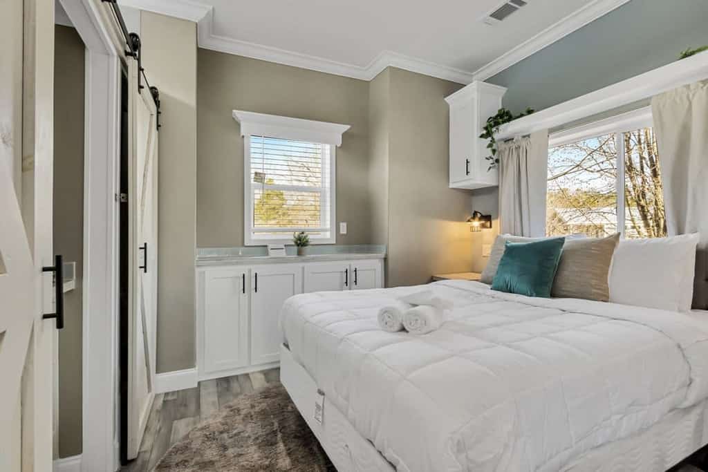 Tranquil Tiny Home near Hiking - Nesting Nook
