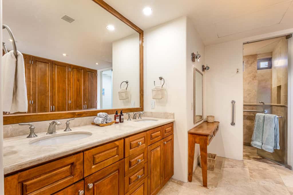Spacious 2 BR Condo in San Jose - Pool - Tennis