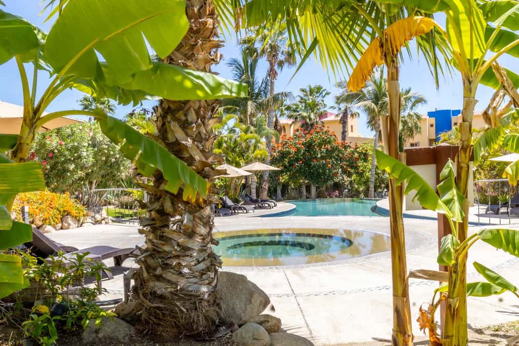 Spacious 2 BR Condo in San Jose - Pool - Tennis