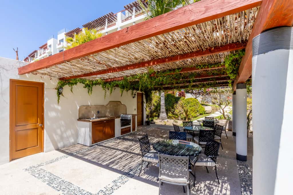 Spacious 2 BR Condo in San Jose - Pool - Tennis