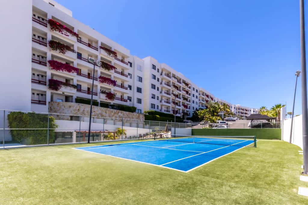 Spacious 2 BR Condo in San Jose - Pool - Tennis