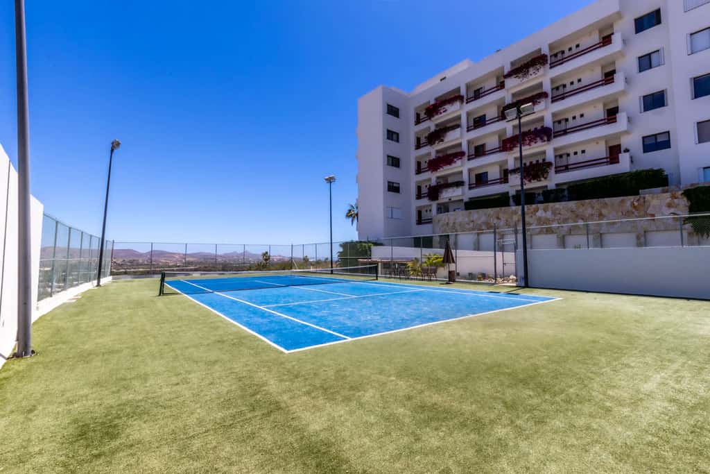 Spacious 2 BR Condo in San Jose - Pool - Tennis