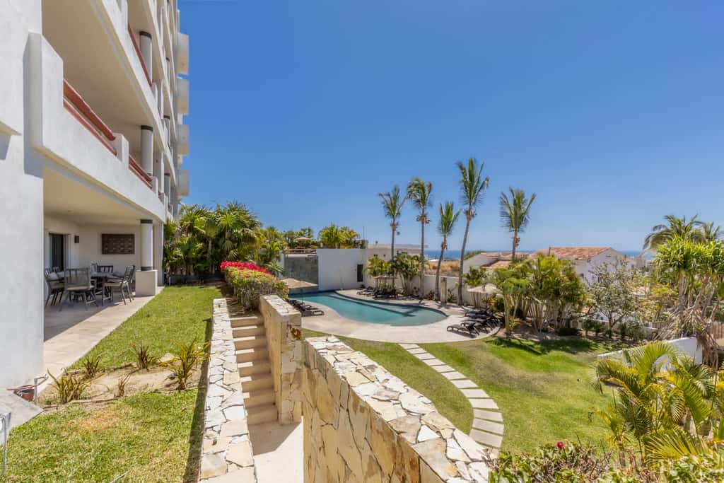 Spacious 2 BR Condo in San Jose - Pool - Tennis