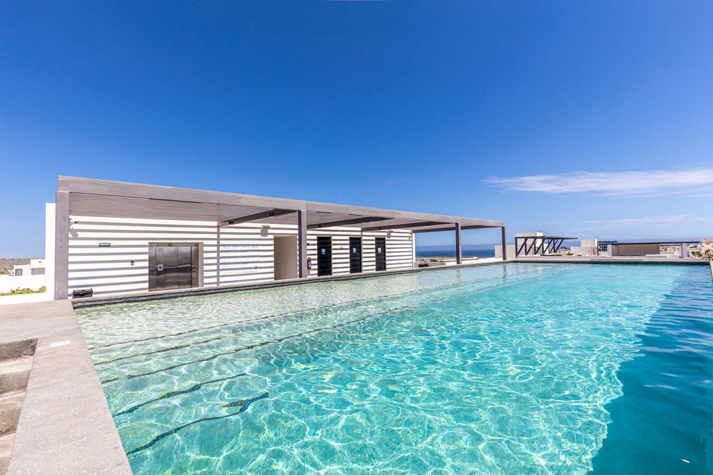 New 2 BR Condo Right Next to the Beach - Pool
