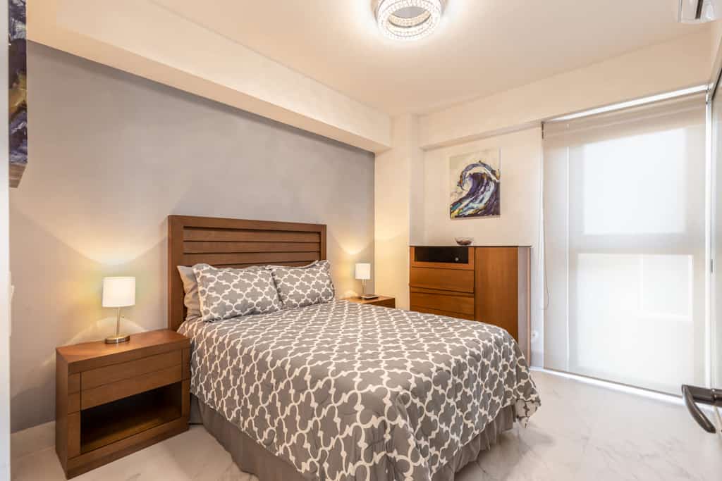 Enjoy this brand-new contemporary two-bedroom apartment close to Medano Beach, one of the most iconic beaches in Cabo San Lucas
-Important notice, the building elevator is out of service until further notice-
• One queen bed, and a double bed
• Private balcony with outdoor furniture 
• Rooftop with a pool, sun loungers, and grill.
• Fully equipped gym 
• Fully equipped kitchen and fast Wi-Fi 
• Seven minutes walking distance to Medano Beach
• Air conditioning in all rooms
• One parking space available
• 24/7 security staff