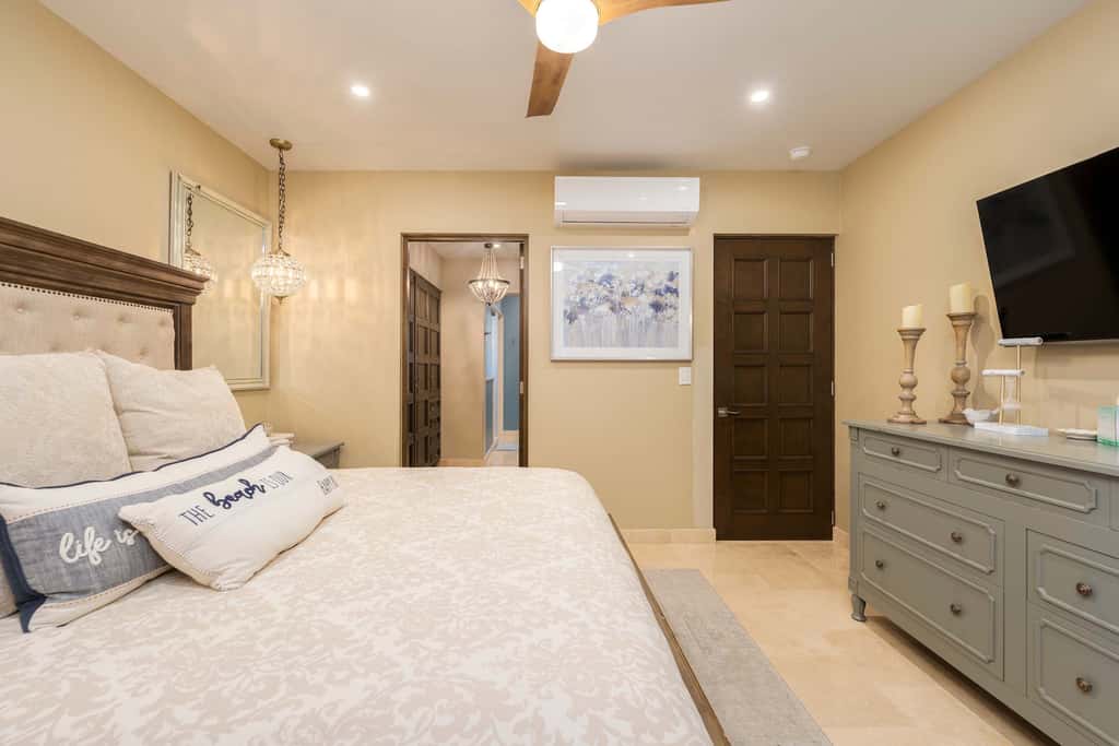 Luxury House. Ocean View Roof Top. Private jacuzzi