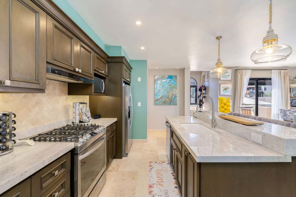 Luxury House. Ocean View Roof Top. Private jacuzzi
