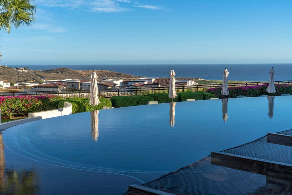 Luxury House. Ocean View Roof Top. Private jacuzzi
