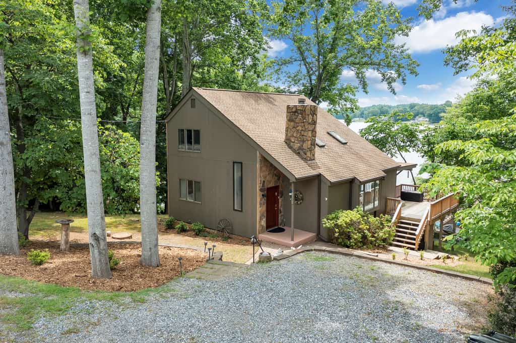 Sundance - Lakefront w/ Private Dock