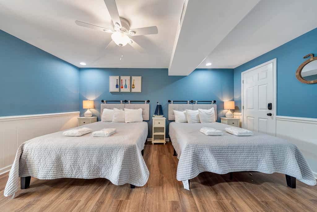 LAKE Emerald Shores
