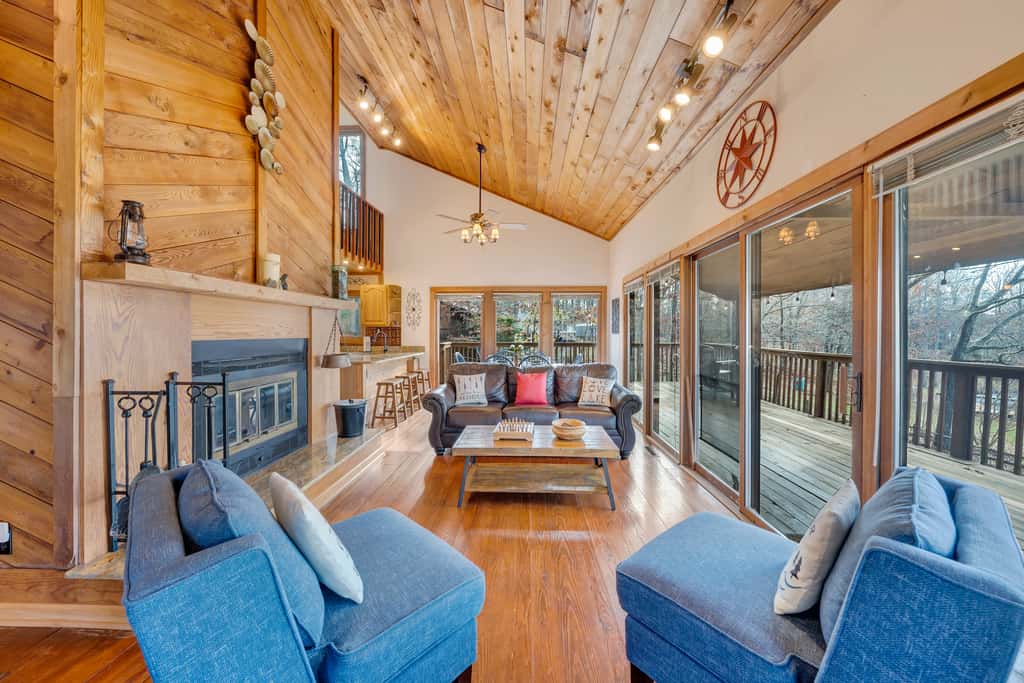 LAKEside Lodge