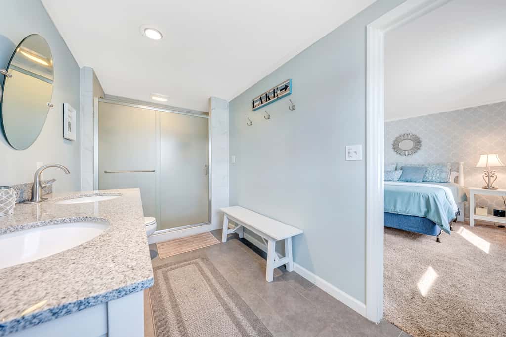 LAKE Point Retreat