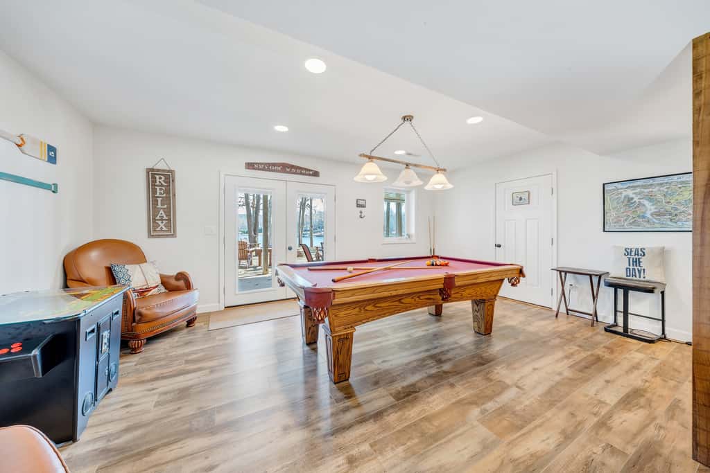 LAKE Point Retreat
